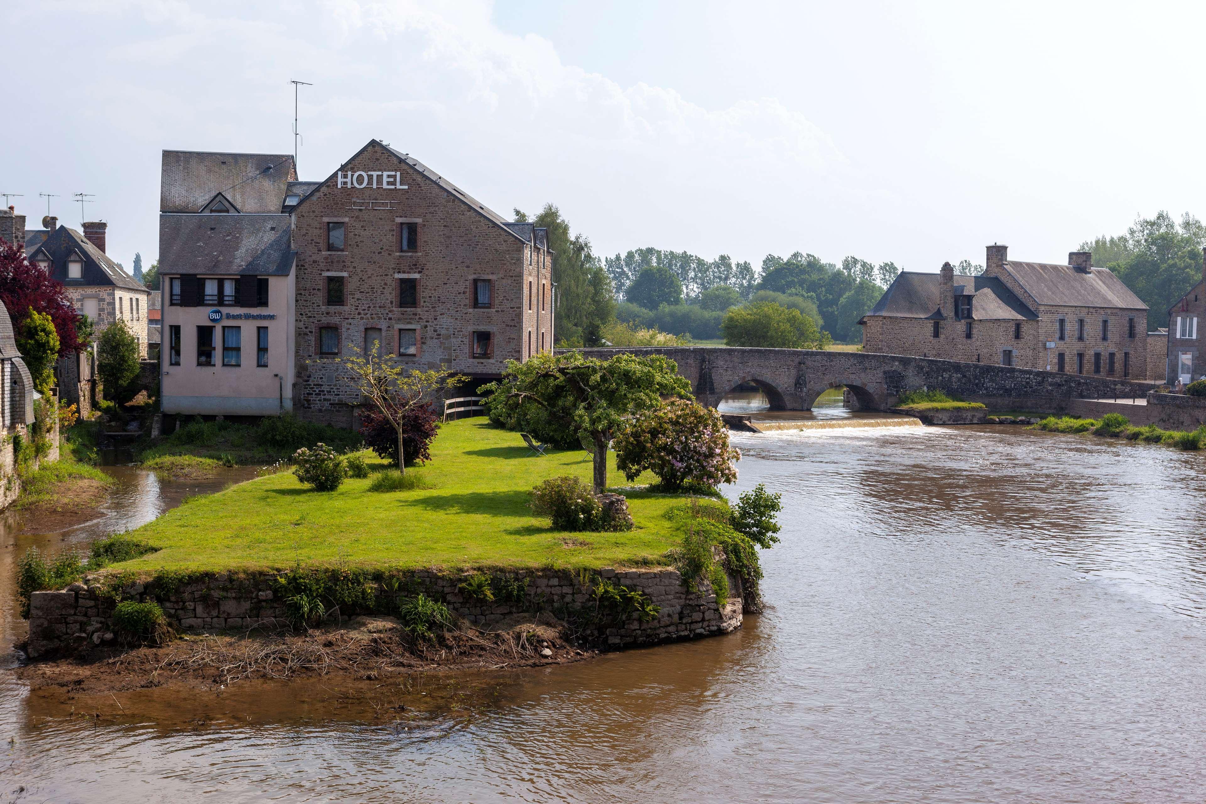 Best Western Le Moulin De Ducey Exteriér fotografie